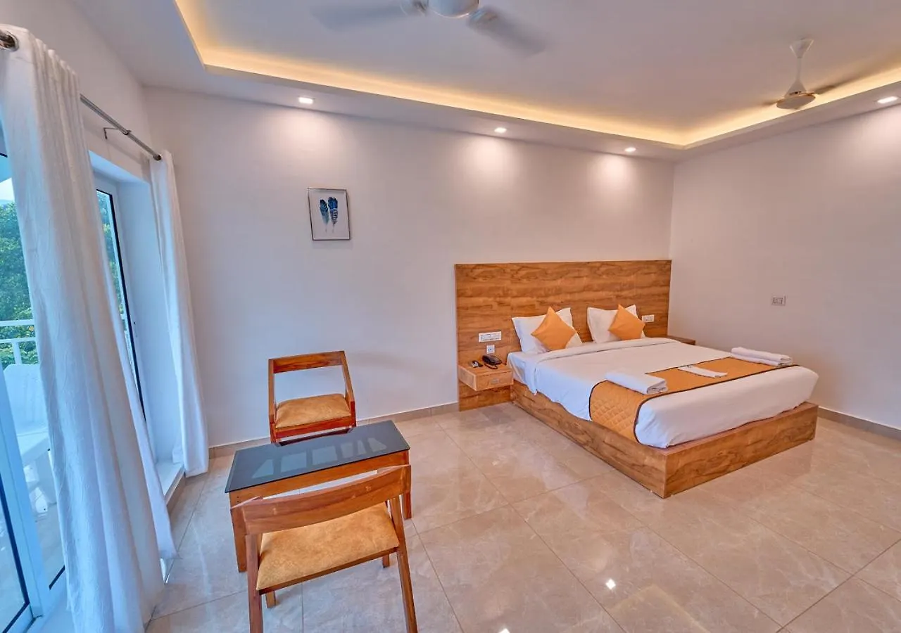Ice Mist Pool Resort Munnar By Voye Homes